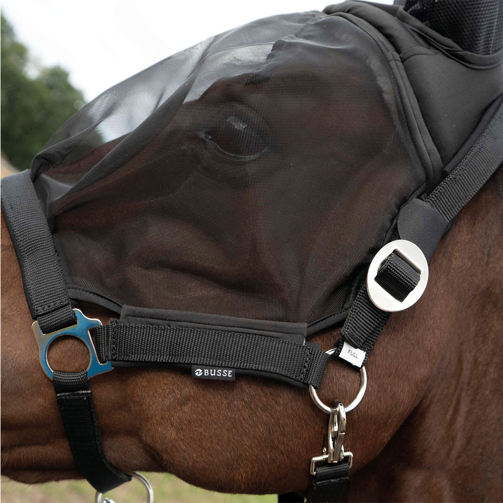 Halter FAST with integrated fly protection mask